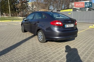 Седан Ford Fiesta 2013 в Полтаве