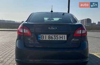 Седан Ford Fiesta 2013 в Полтаве