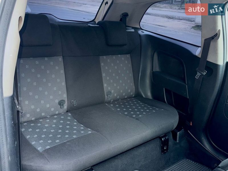 Хэтчбек Ford Fiesta 2005 в Николаеве