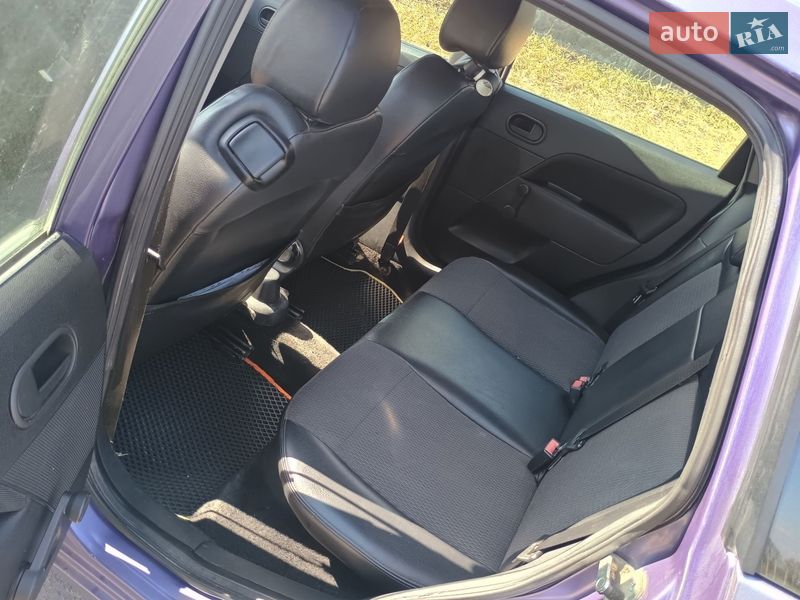 Хэтчбек Ford Fiesta 2006 в Бышеве фото 5 Хэтчбек Ford Fiesta 2006 в Бышеве