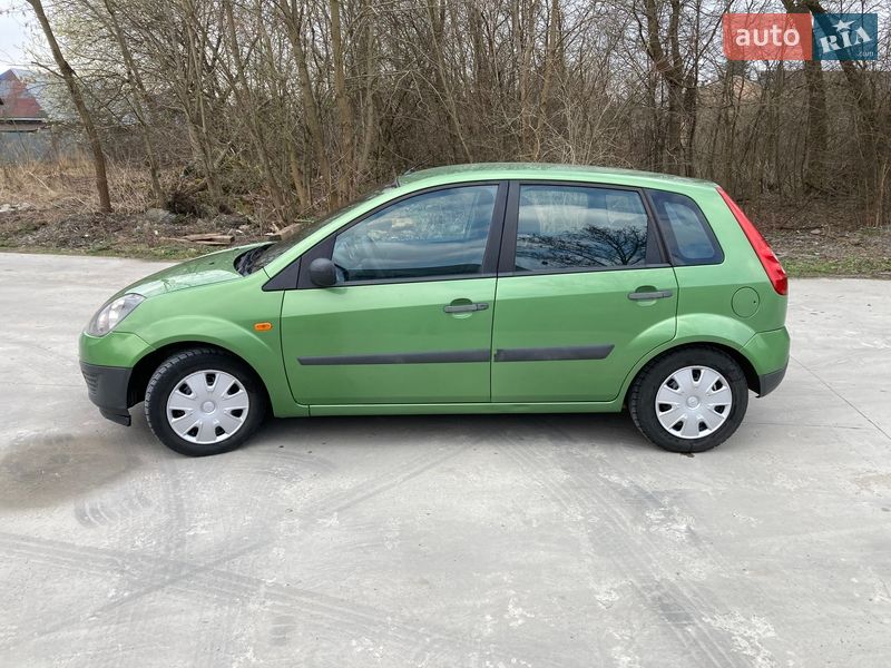 Хэтчбек Ford Fiesta 2007 в Львове