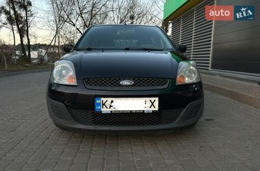 Хэтчбек Ford Fiesta 2006 в Киеве