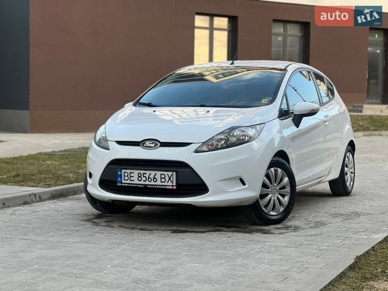 Хэтчбек Ford Fiesta 2011 в Львове