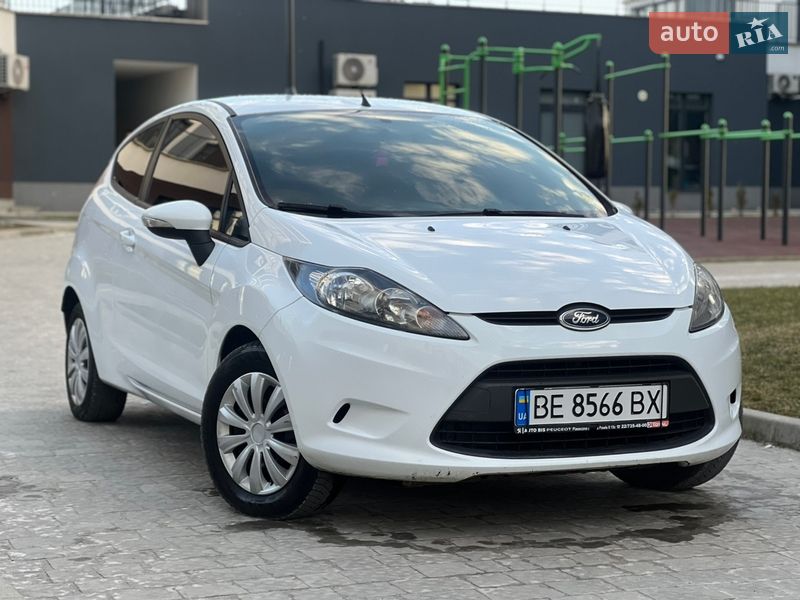 Хэтчбек Ford Fiesta 2011 в Львове