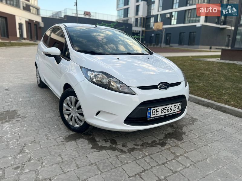 Хэтчбек Ford Fiesta 2011 в Львове