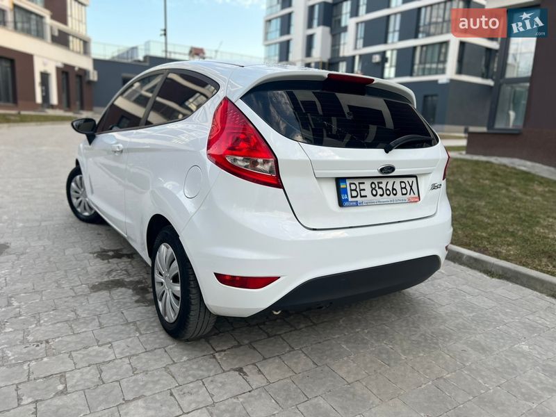 Хэтчбек Ford Fiesta 2011 в Львове