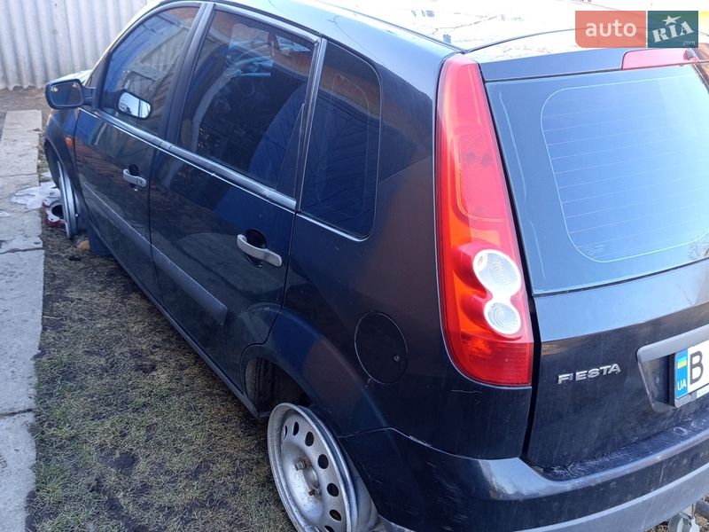 Хетчбек Ford Fiesta 2008 в Полтаві фото 7 Хетчбек Ford Fiesta 2008 в Полтаві