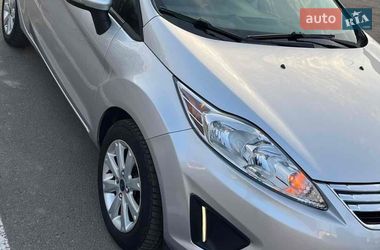Седан Ford Fiesta 2013 в Львові