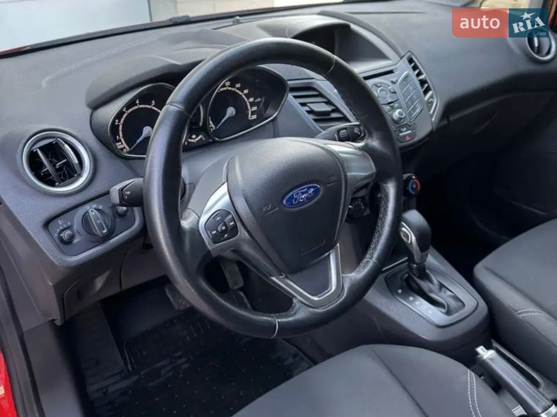 Хэтчбек Ford Fiesta 2015 в Одессе