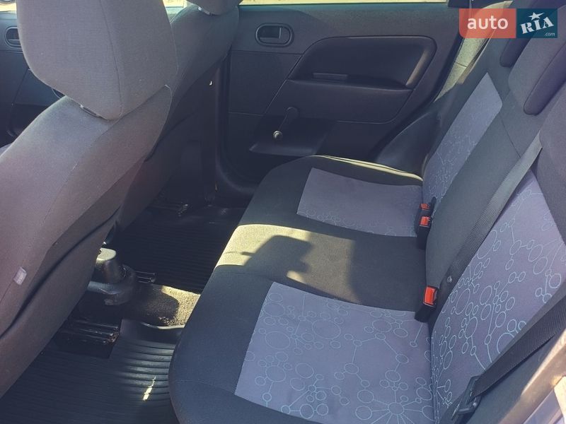 Хетчбек Ford Fiesta 2006 в Судовій Вишні фото 16 Хетчбек Ford Fiesta 2006 в Судовій Вишні