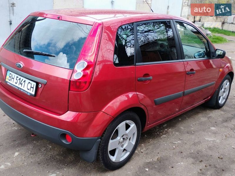 Хэтчбек Ford Fiesta 2008 в Одессе