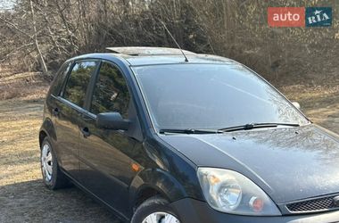 Хэтчбек Ford Fiesta 2002 в Кременце