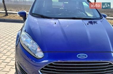 Хетчбек Ford Fiesta 2015 в Красилові