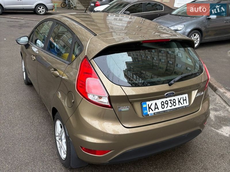 Хэтчбек Ford Fiesta 2013 в Киеве