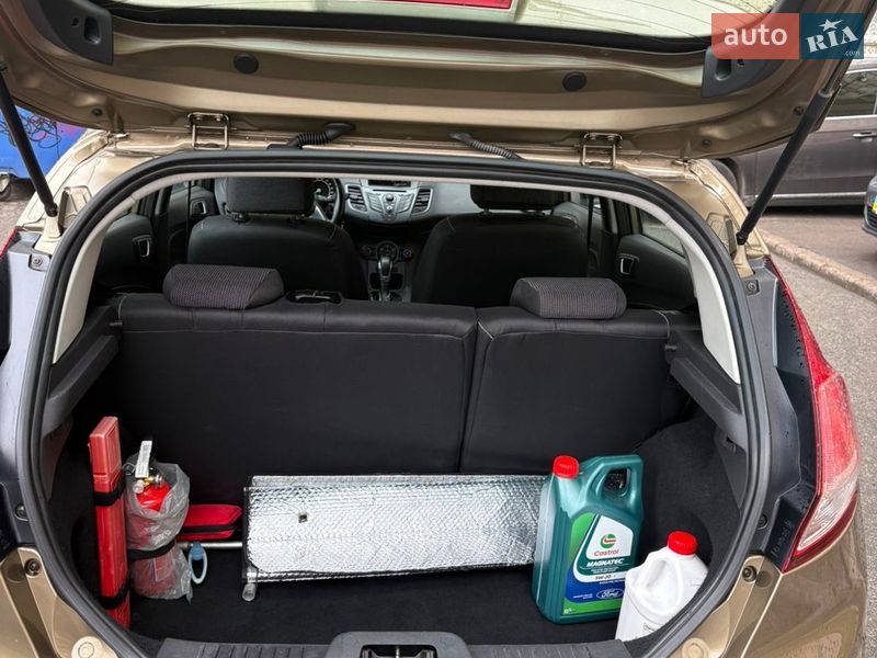 Хэтчбек Ford Fiesta 2013 в Киеве