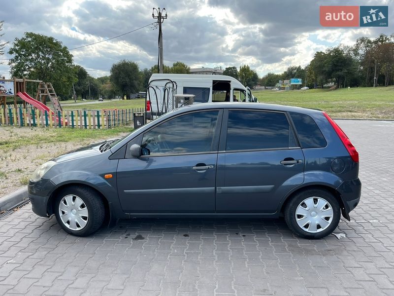Хэтчбек Ford Fiesta 2006 в Харькове