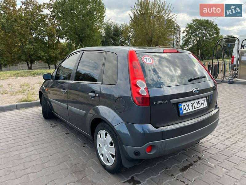 Хэтчбек Ford Fiesta 2006 в Харькове