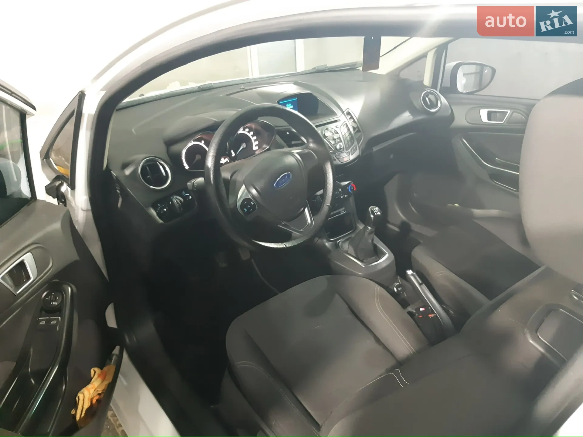 2015 Ford Fiesta - мініатюра 9