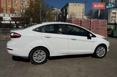 Седан Ford Fiesta 2016 в Тернополе
