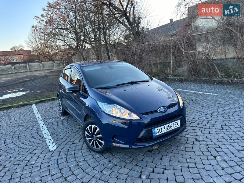 Седан Ford Fiesta 2010 в Мукачевому фото Седан Ford Fiesta 2010 в Мукачевому