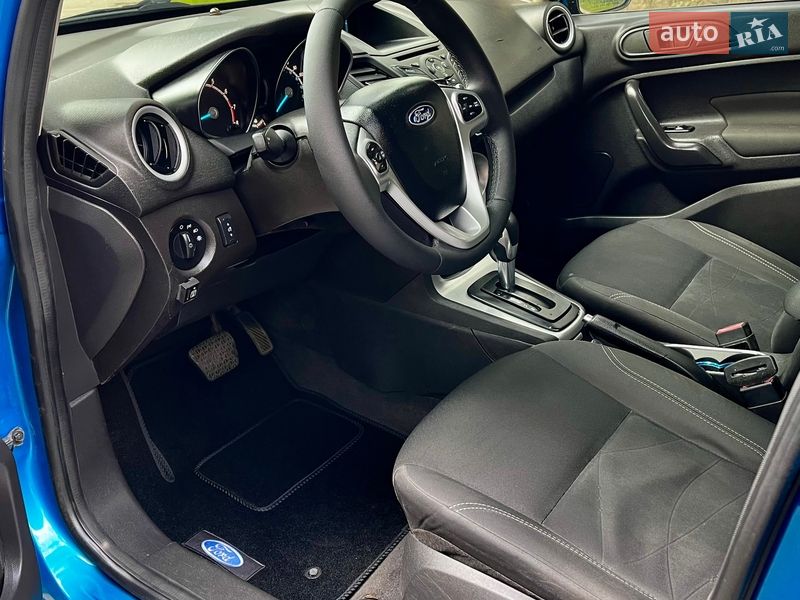 Хэтчбек Ford Fiesta 2017 в Днепре