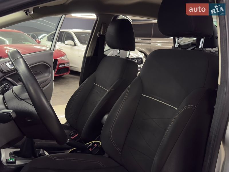 Седан Ford Fiesta 2013 в Николаеве