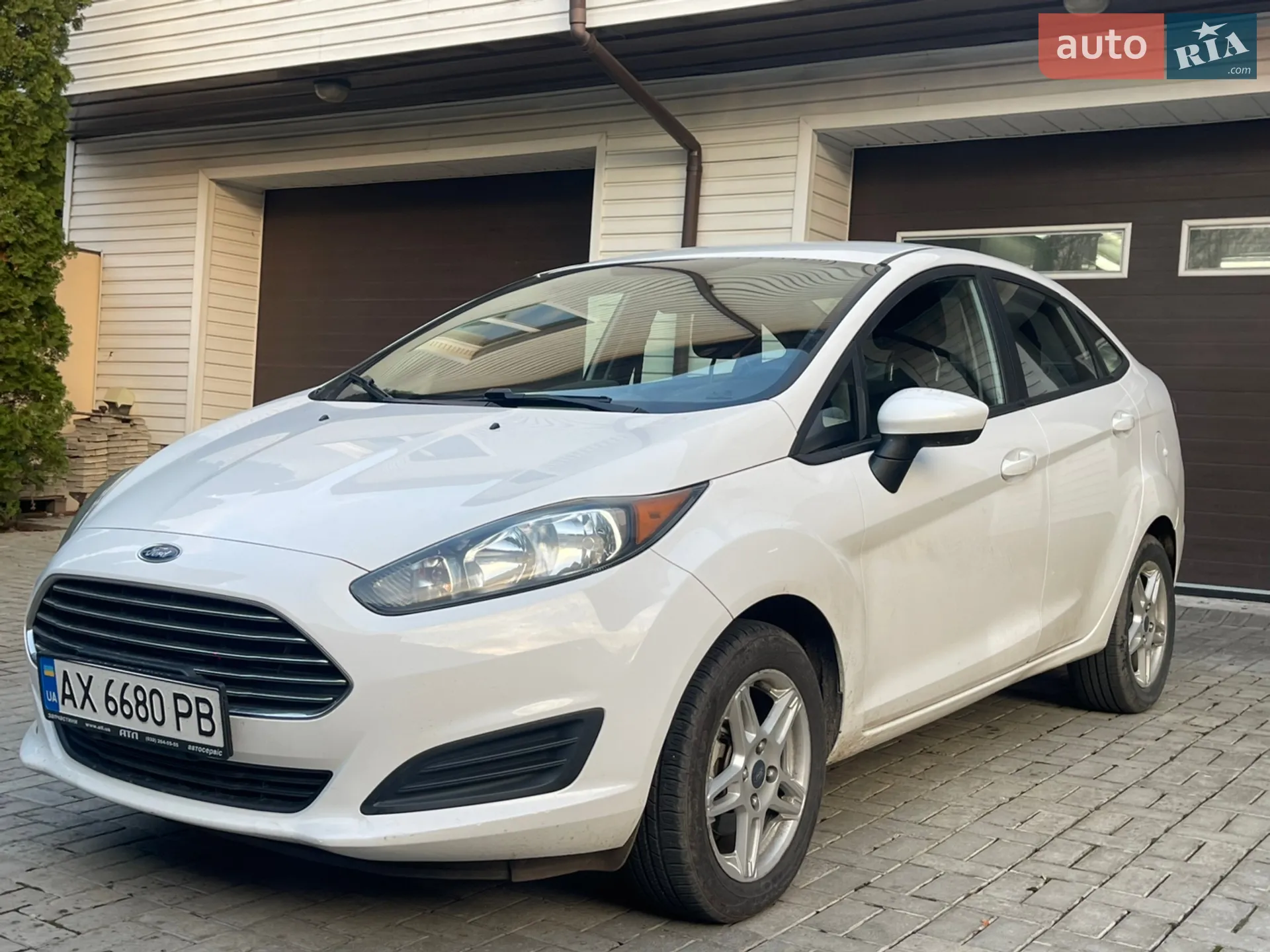 2017 Ford Fiesta - мініатюра 8