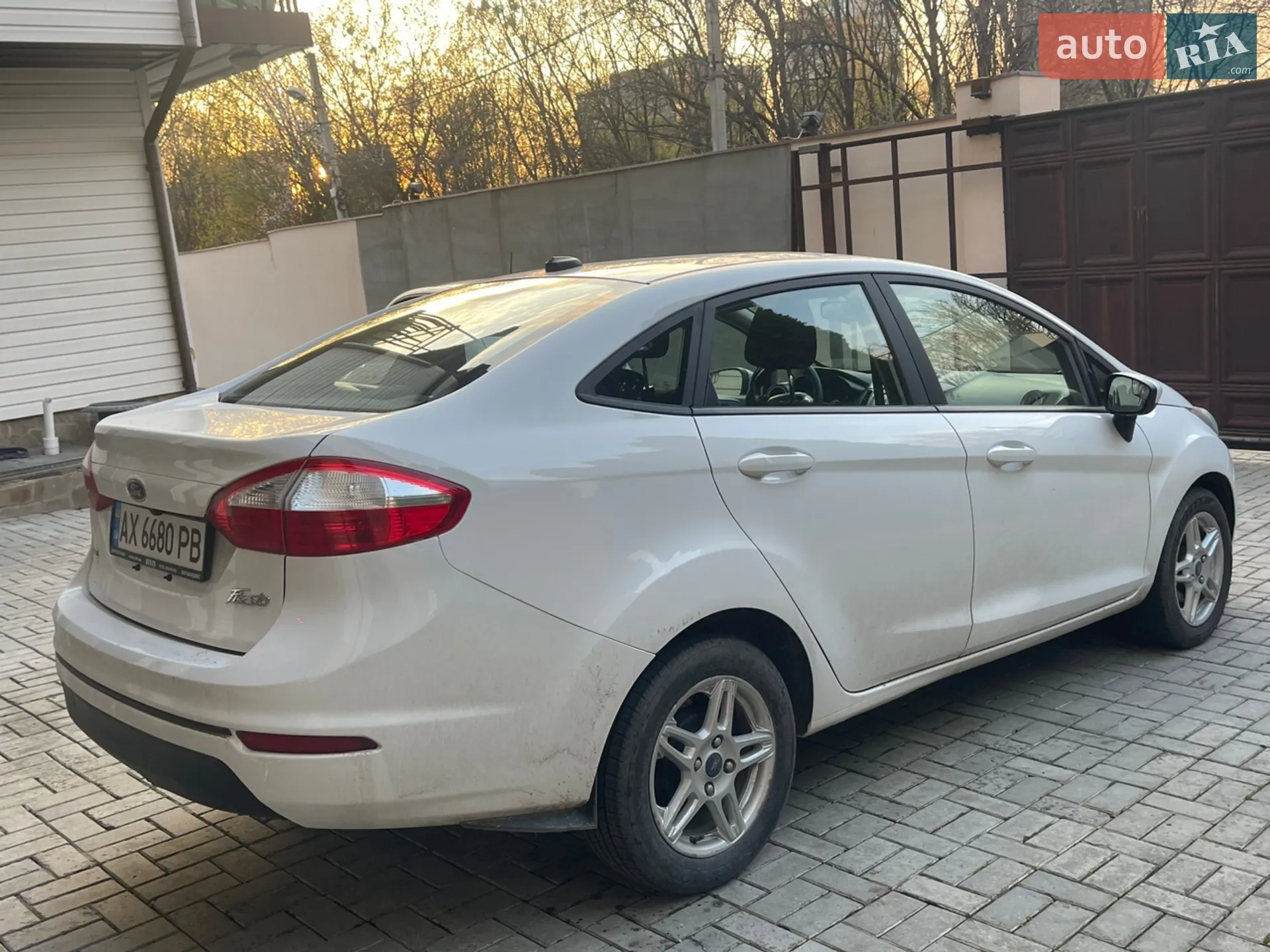 2017 Ford Fiesta - мініатюра 13