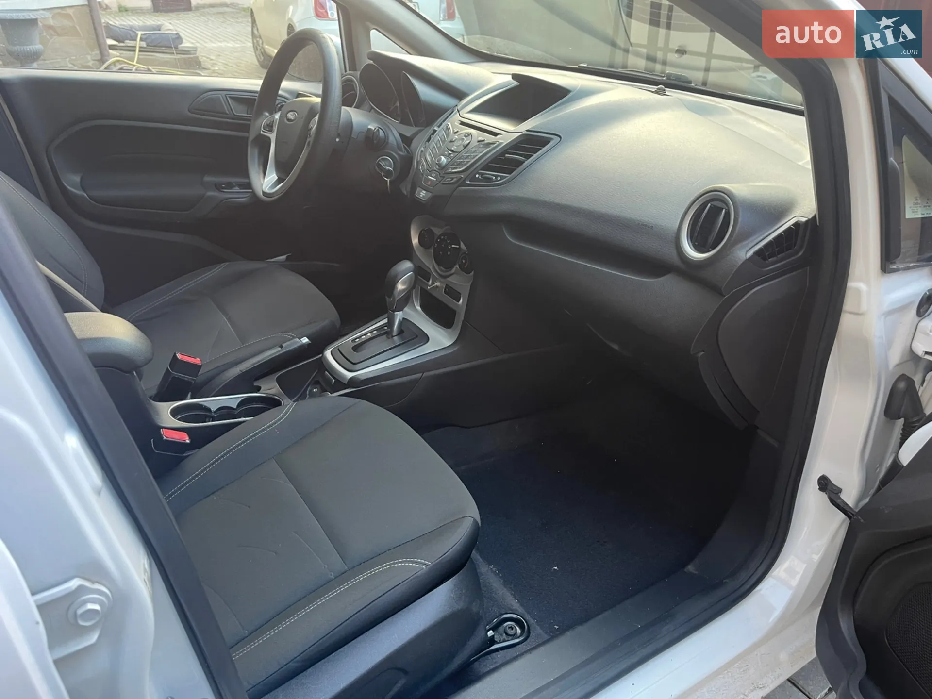 2017 Ford Fiesta - мініатюра 34