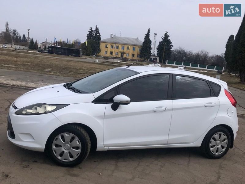 Хэтчбек Ford Fiesta 2012 в Кролевце