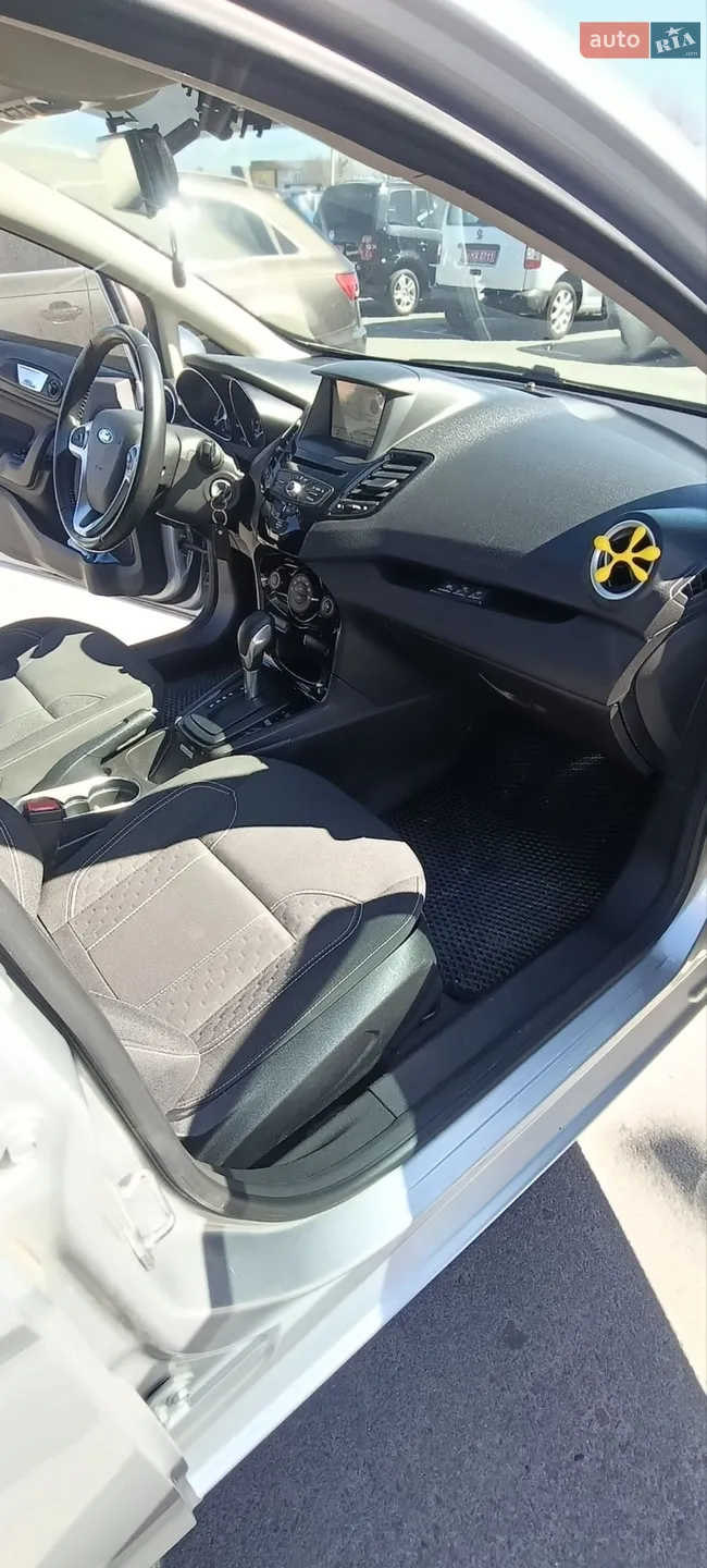 2016 Ford Fiesta - мініатюра 4