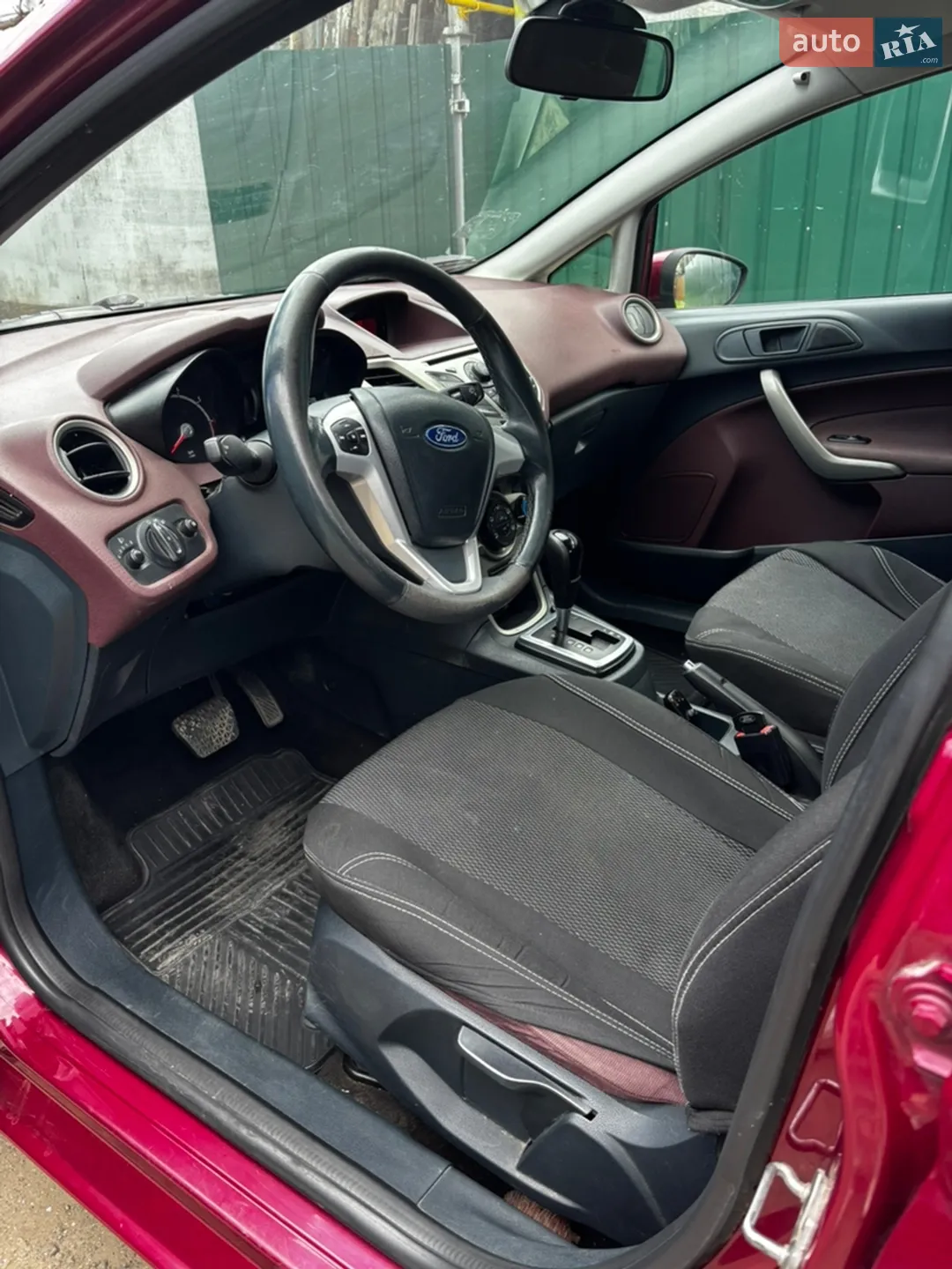 2010 Ford Fiesta - мініатюра 7