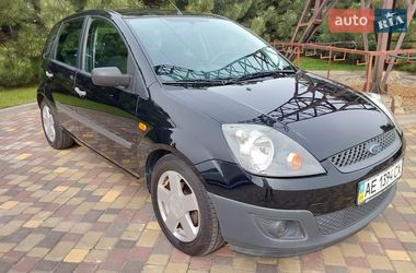 Хетчбек Ford Fiesta 2008 в Дніпрі