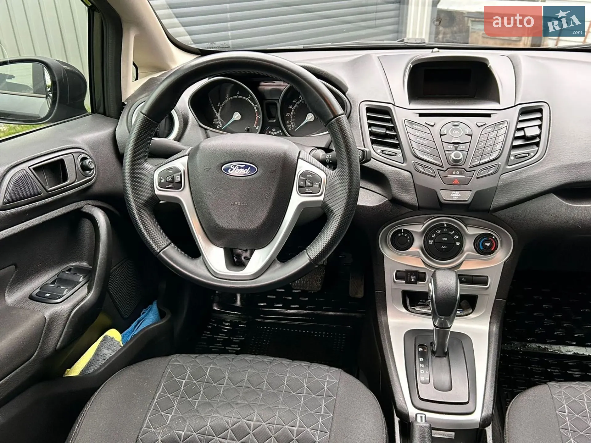 2017 Ford Fiesta - мініатюра 8
