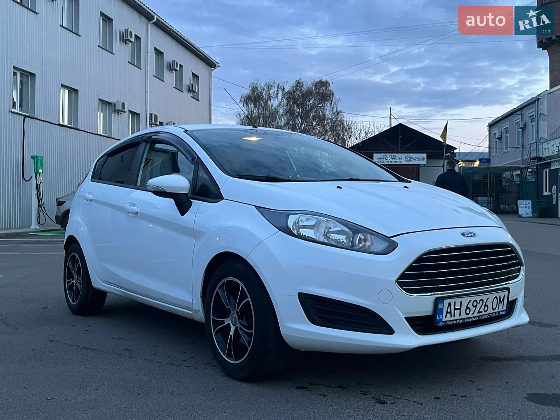 2013 Ford Fiesta - мініатюра 2