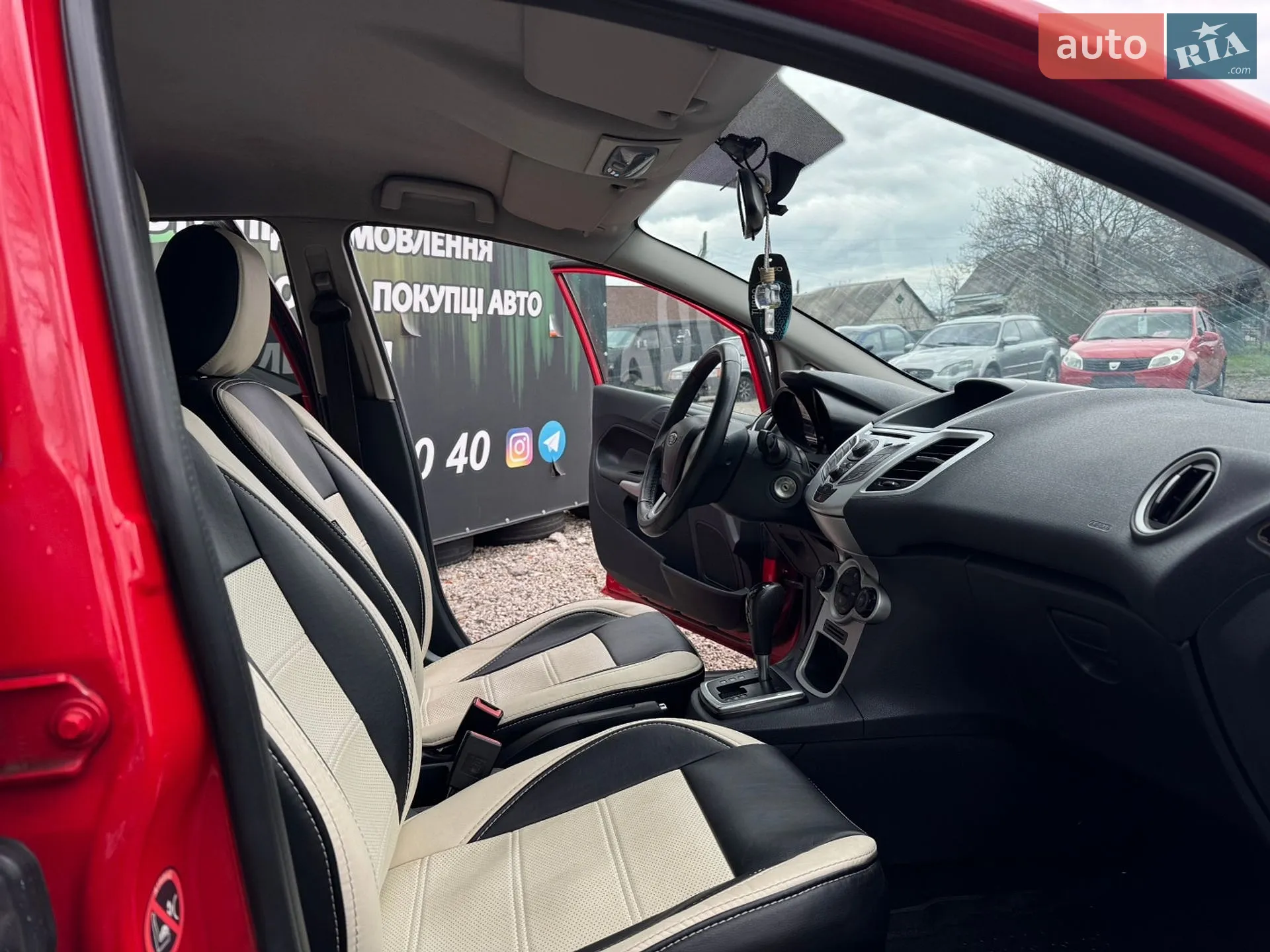 2012 Ford Fiesta - мініатюра 19