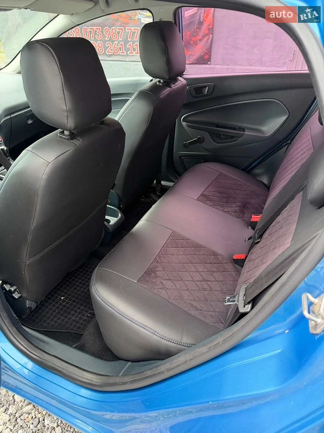 2010 Ford Fiesta - мініатюра 13