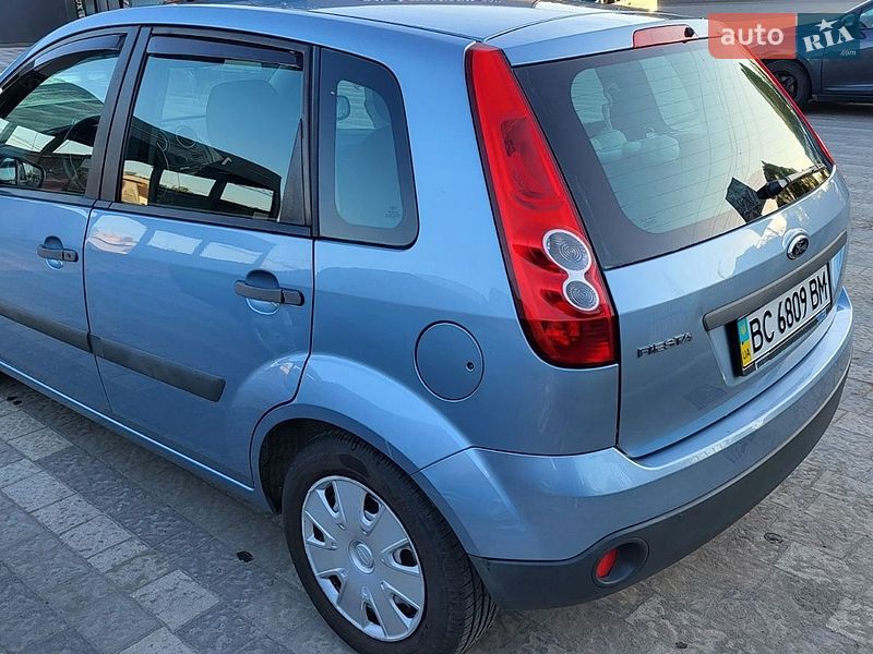 Хэтчбек Ford Fiesta 2007 в Львове