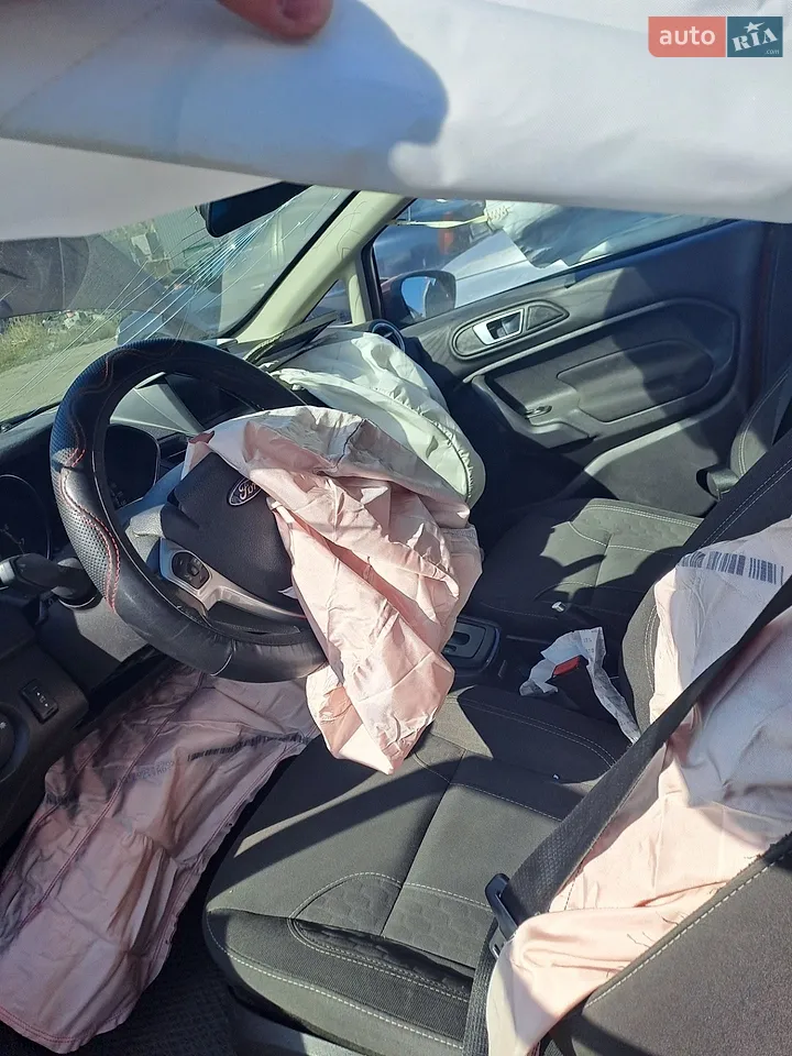 2015 Ford Fiesta - мініатюра 15
