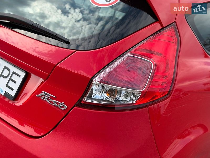 Хэтчбек Ford Fiesta 2013 в Одессе