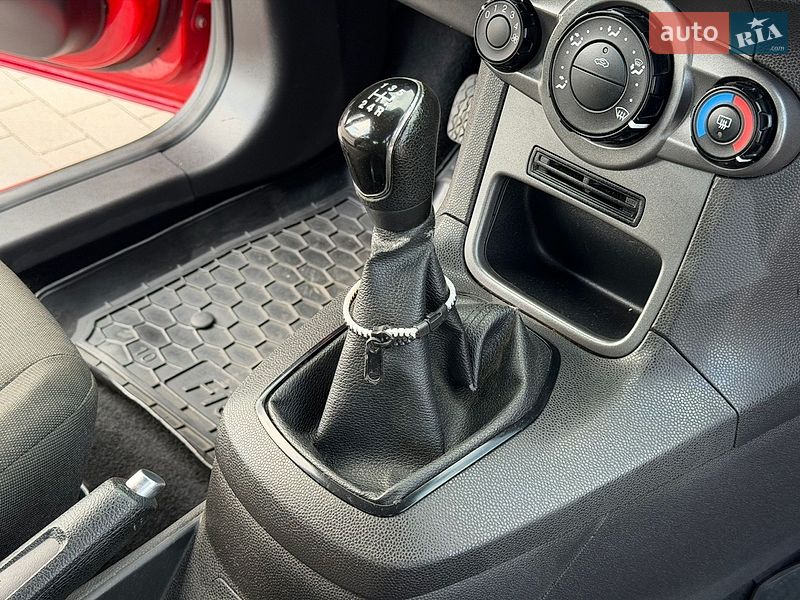 Хэтчбек Ford Fiesta 2013 в Одессе