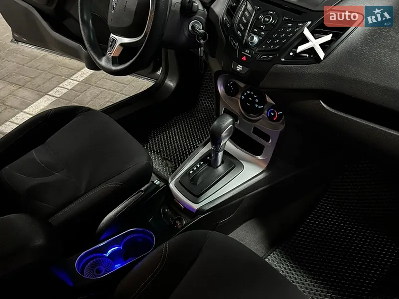 Ford Fiesta 2019 VIN 3FADP4EJXKM128466 фото оголошення 8 з 58