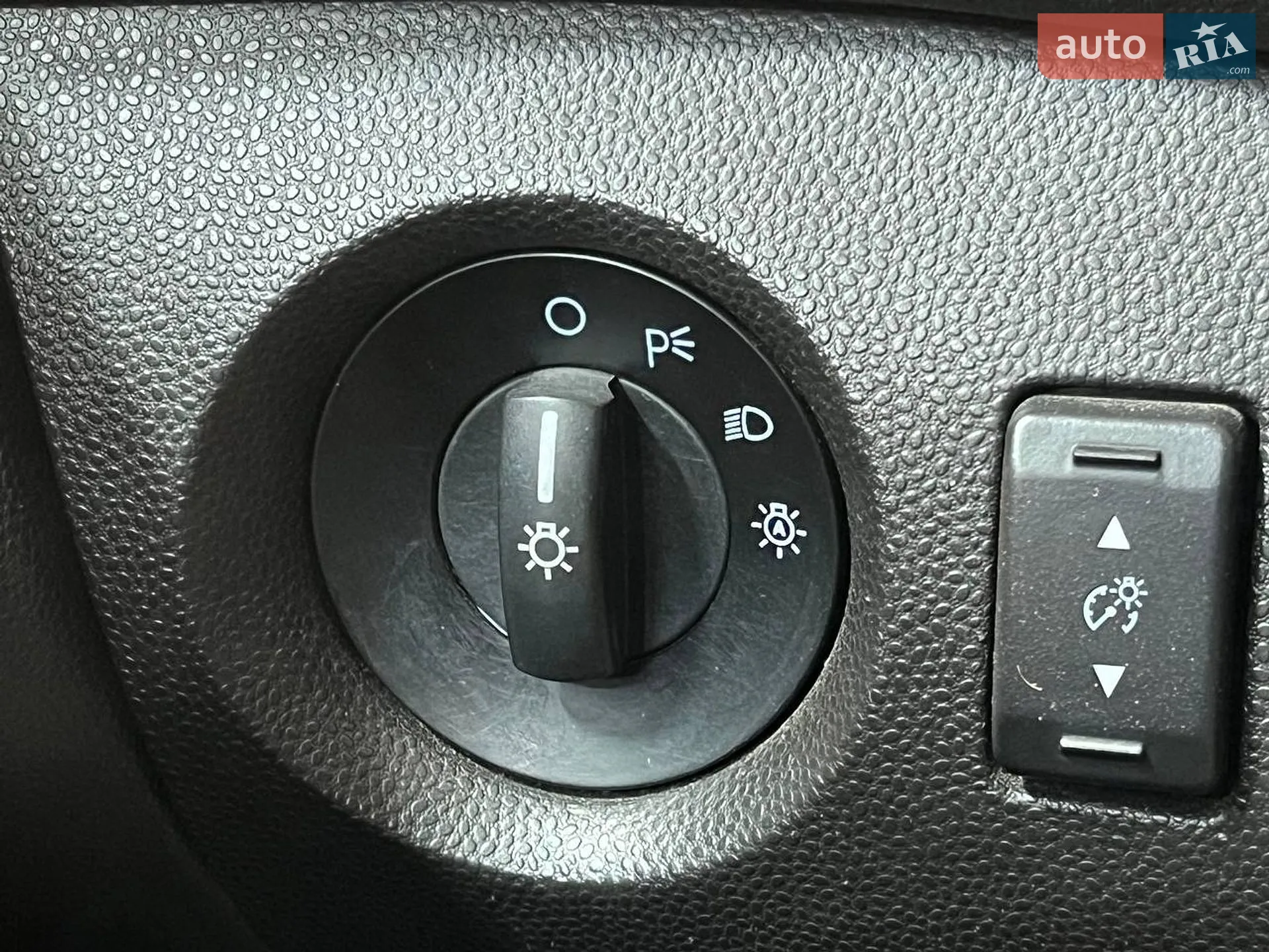2013 Ford Fiesta - мініатюра 19