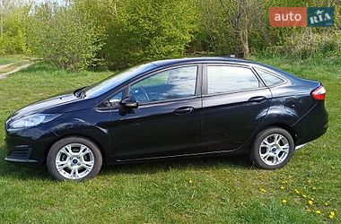 Седан Ford Fiesta 2015 в Житомире