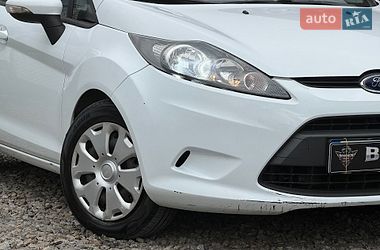 Хетчбек Ford Fiesta 2012 в Вінниці