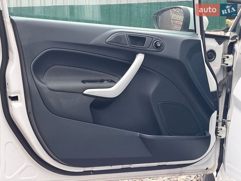 Хетчбек Ford Fiesta 2012 в Вінниці