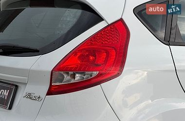 Хетчбек Ford Fiesta 2012 в Вінниці