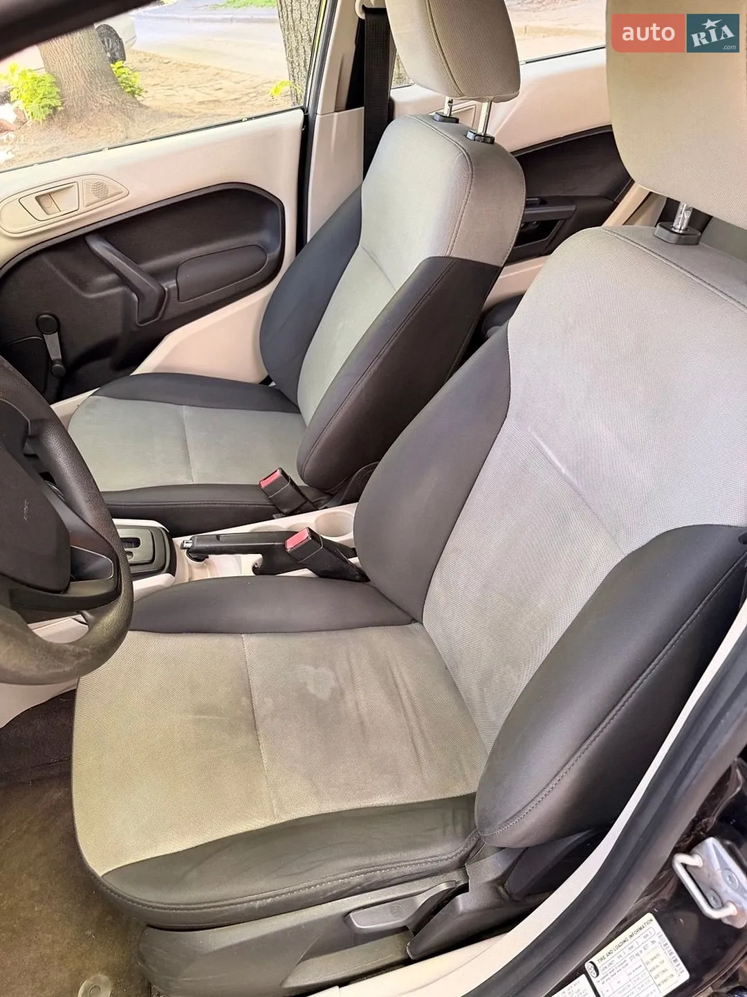 2013 Ford Fiesta - мініатюра 44