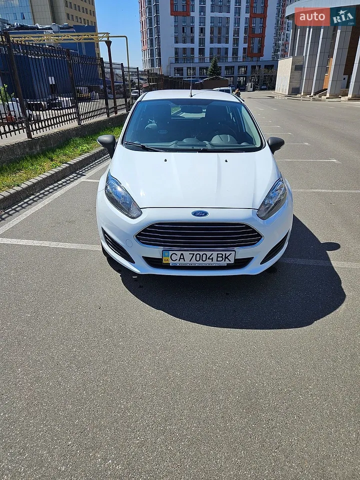 2013 Ford Fiesta - мініатюра 16