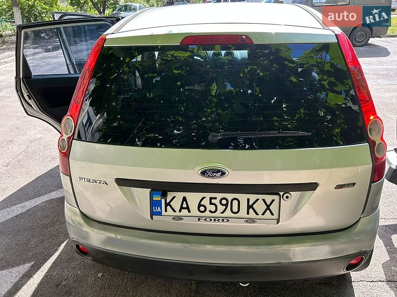 Хетчбек Ford Fiesta 2006 в Києві